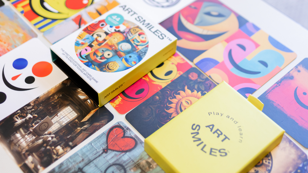 ART SMILES-CARD GAME